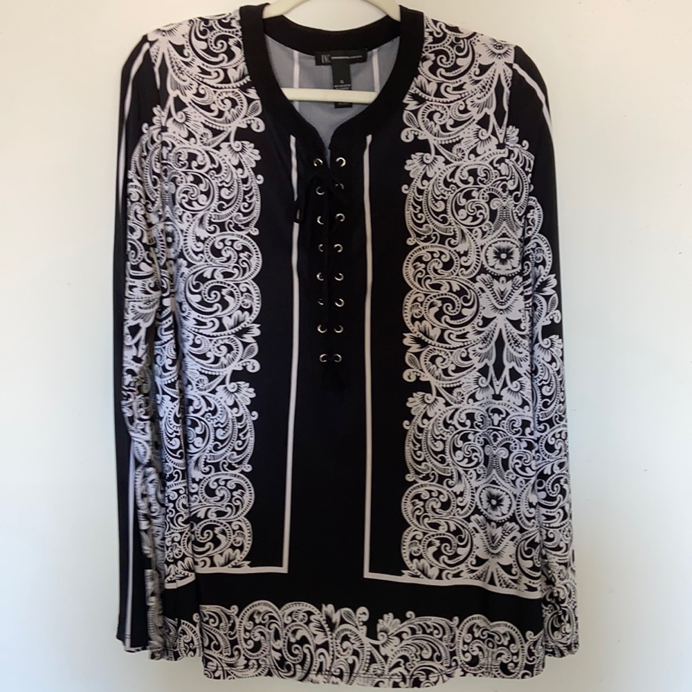 Inc. international concepts XL lace up front top